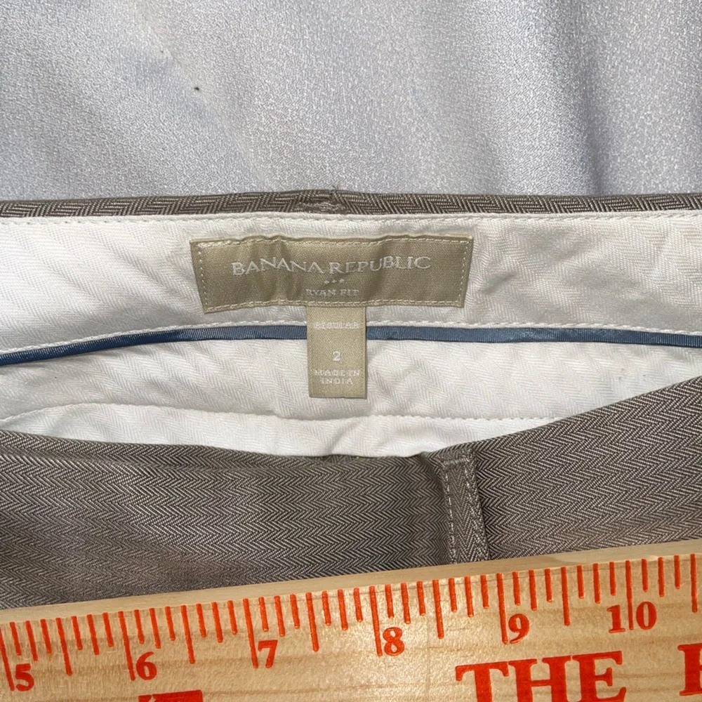 Banana Republic Taupe Dress Pants size 2 woman’s slacks - Picture 4 of 7